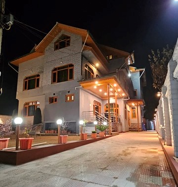 lone palace srinagar