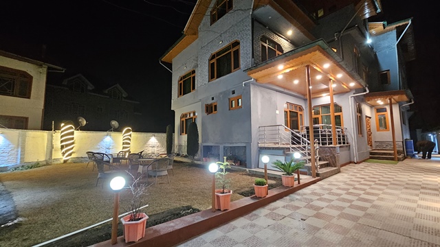 lone palace srinagar